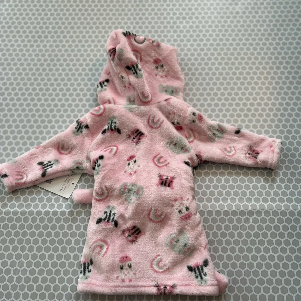 NWT Duck Duck Goose Cozy Pink Hooded Kids Robe w Playful Animal Hood Size 0-9M